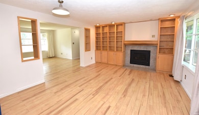 1423 E Bradshire St, Bloomington, IN 47401 - photo 4