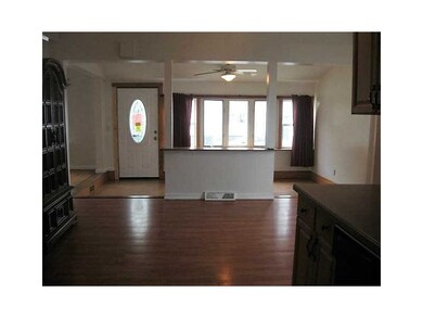 102 Kenyon Ave, Pawtucket, RI 02861 - photo 3