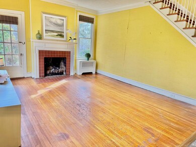 Period Mantel and gas log fireplace