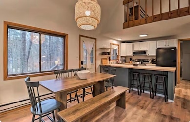 460 Maxatawny Dr, Pocono Lake, PA 18347 - photo 5