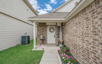 25416 Grotto Falls Ln, Porter, TX 77365 - photo 2