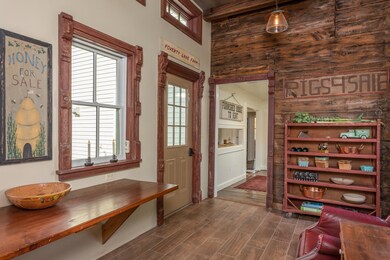 76 Poverty Lane, Waldoboro - Hang Your H