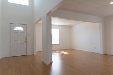 7930 Longshire Ln, Houston, TX 77040 - photo 3