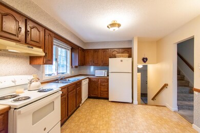 1408 Westbrook St, Portland, ME 04102 - photo 4