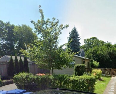 15 Oxford St unit 2, Fairhaven, MA 02719 - photo 2