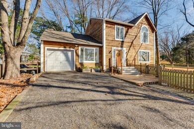 613 Harbor Dr, Annapolis, MD 21403 - photo 2