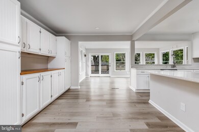 1019 Courtland Dr, Sykesville, MD 21784 - photo 3