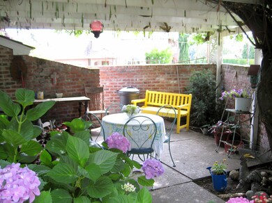 Front Lanai