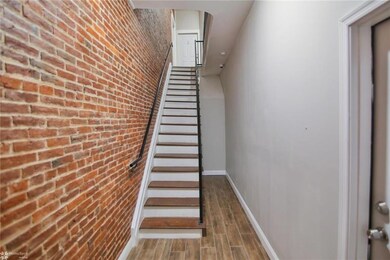 302 N Ninth St unit 3, Allentown, PA 18102 - photo 2