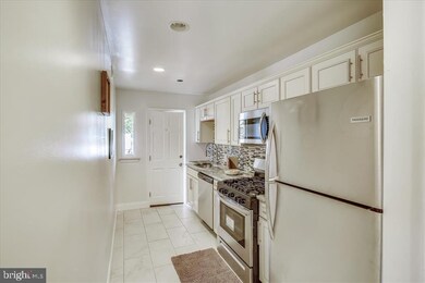 1336 Levis St NE, Washington, DC 20002 - photo 7