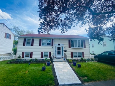 108 Woodley Ave unit 108, West Roxbury, MA 02132 - photo 2