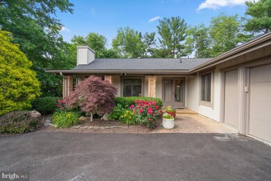 9400 Bethany Place, Montgomery Village, MD 20886 - photo 4