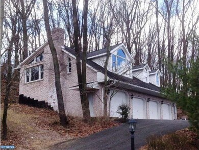 707 Old Fritztown Rd, Reading, PA 19608 - photo 2