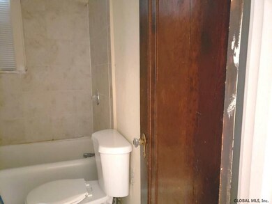 256 State St unit 9, Albany, NY 12210 - photo 6