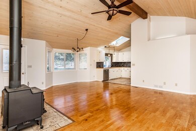 62425 Stenkamp Rd, Bend, OR 97701 - photo 7