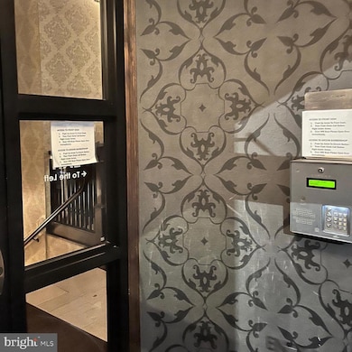 1324 00 Locust St unit 1108, Philadelphia, PA 19107 - photo 4