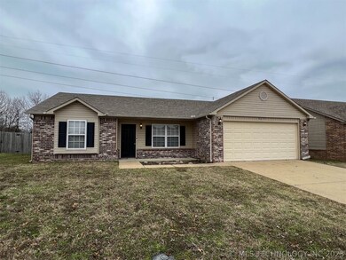 8611 S 264th Ave E, Broken Arrow, OK 74014 - photo 2