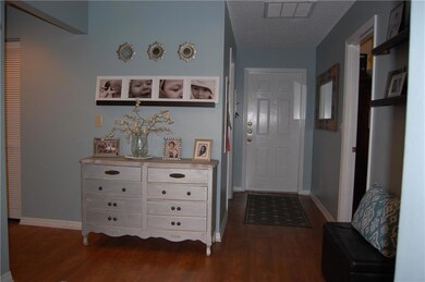 End unit windows make it light & bright!