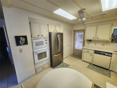 808 53rd Ave E unit 301, Bradenton, FL 34203 - photo 4