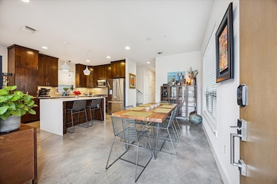 1011 E 12th St, Austin, TX 78702 - photo 4