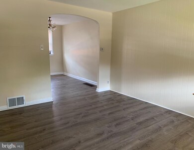 8008 Moro St, Philadelphia, PA 19136 - photo 5