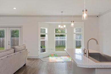 4464 Goldfinch Way-10
