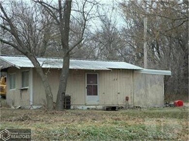 10580 Field Ave, Poweshiek, IA 50054 - photo 3