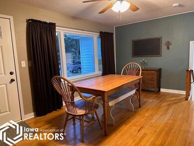 312 W Front St, Wayland, IA 52654 - photo 4