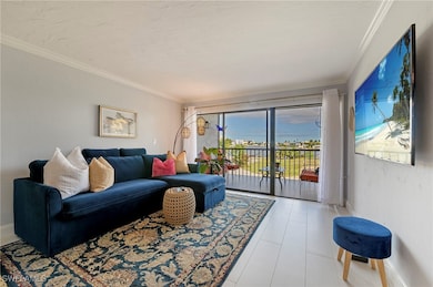 260 Southbay Dr unit 102, Naples, FL 34108 - photo 6