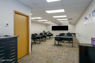 1425 S Columbia Rd, Grand Forks, ND 58201 - photo 7