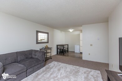 Living Room MS_88497-FULL