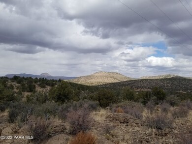 8 Juniperwood Ranch, Ash Fork, AZ 86320 - photo 2