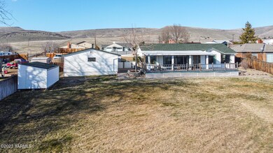4213Hillcrest_03a