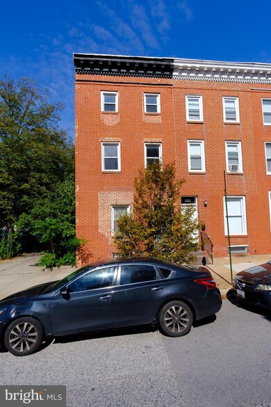 2028 E Fayette St, Baltimore, MD 21231 - photo 3