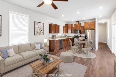 128 Cut Thoat Loop_Kitchen