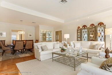 Living Dining