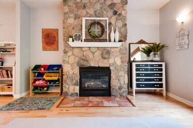 004-74033 15th Avenue-South Haven-MI-490