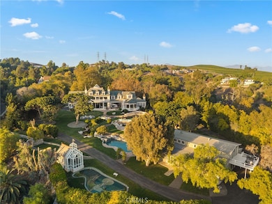 10 Strawberry Ln, San Juan Capistrano, CA 92675 - photo 2