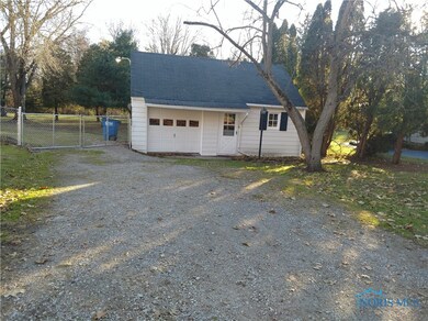 Detached Garage with Workshop
