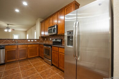 11218 Blue Fax Field, Helotes, TX 78023 - photo 7