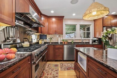 38 Greaton Rd, West Roxbury, MA 02132 - photo 7