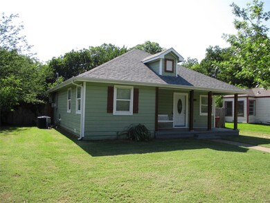 1905 Liberty St, Bonham, TX 75418 - photo 3