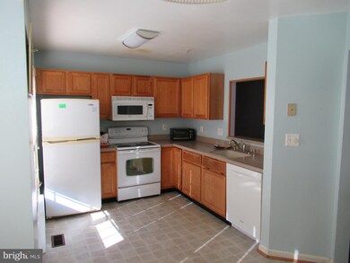 2216 Commissary Cir, Odenton, MD 21113 - photo 7