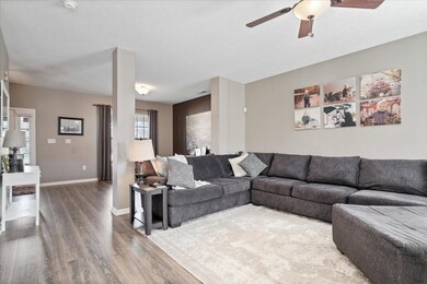 12296 Carriage Stone Dr, Fishers, IN 46037 - photo 7