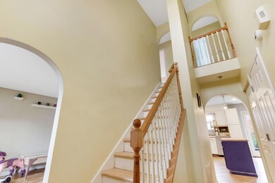 1181 Onslow Dr, Columbus, OH 43204 - photo 5