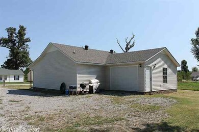 225 Lois Ln, Paragould, AR 72450 - photo 5