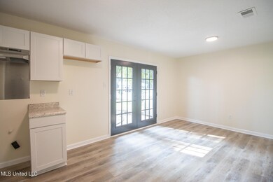 103 N Wilson-66