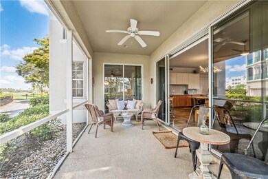 Sunroom / solarium featuring ceiling fan