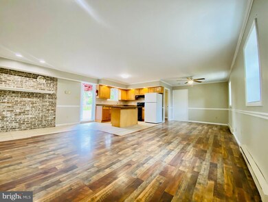 4877 Kutztown Rd unit 1K, Temple, PA 19560 - photo 4