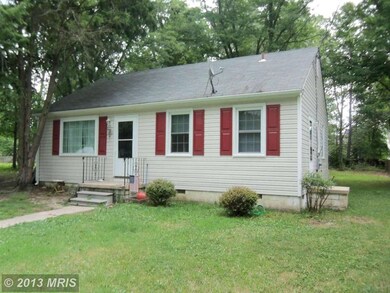 200 Locust Ave, Colonial Beach, VA 22443 - photo 2